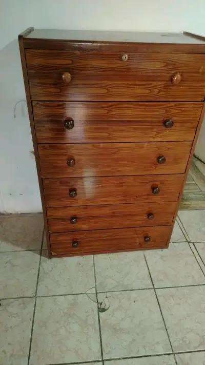 Cómoda de Madera con Seis Cajones - miniatura 5