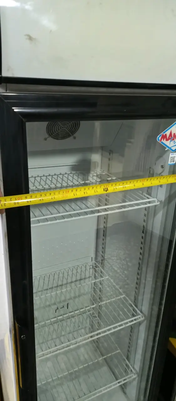Refrigerador exhibidor Maigas Pro con puerta de vi - 4