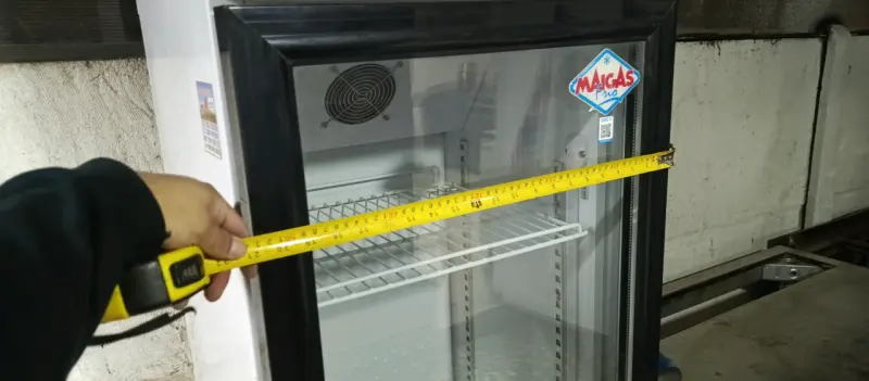 Refrigerador exhibidor Maigas Pro con puerta de vi - 5