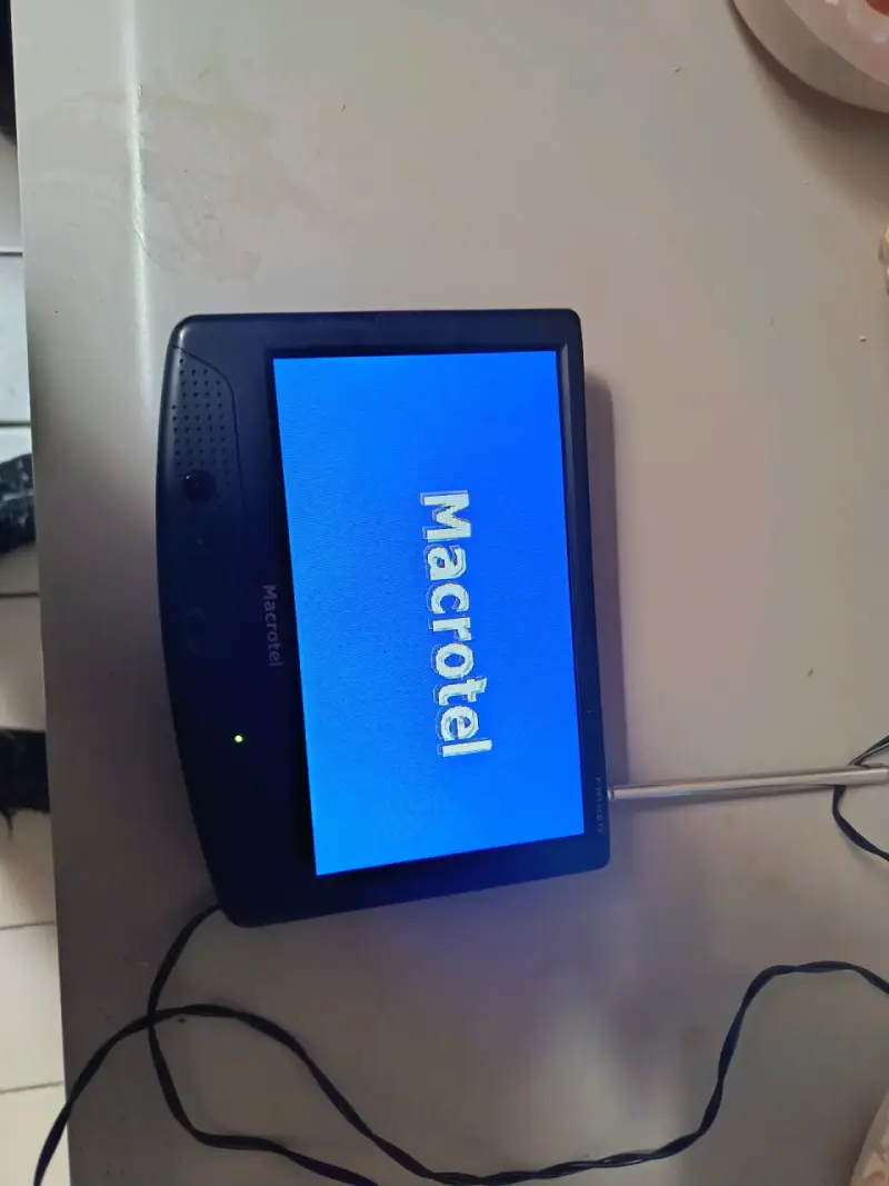 Televisor portátil LCD 7 pulgadas MacroTel - 1