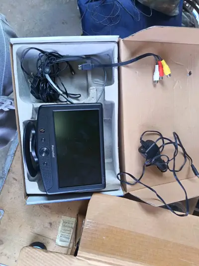 Televisor portátil LCD 7 pulgadas MacroTel - miniatura 2