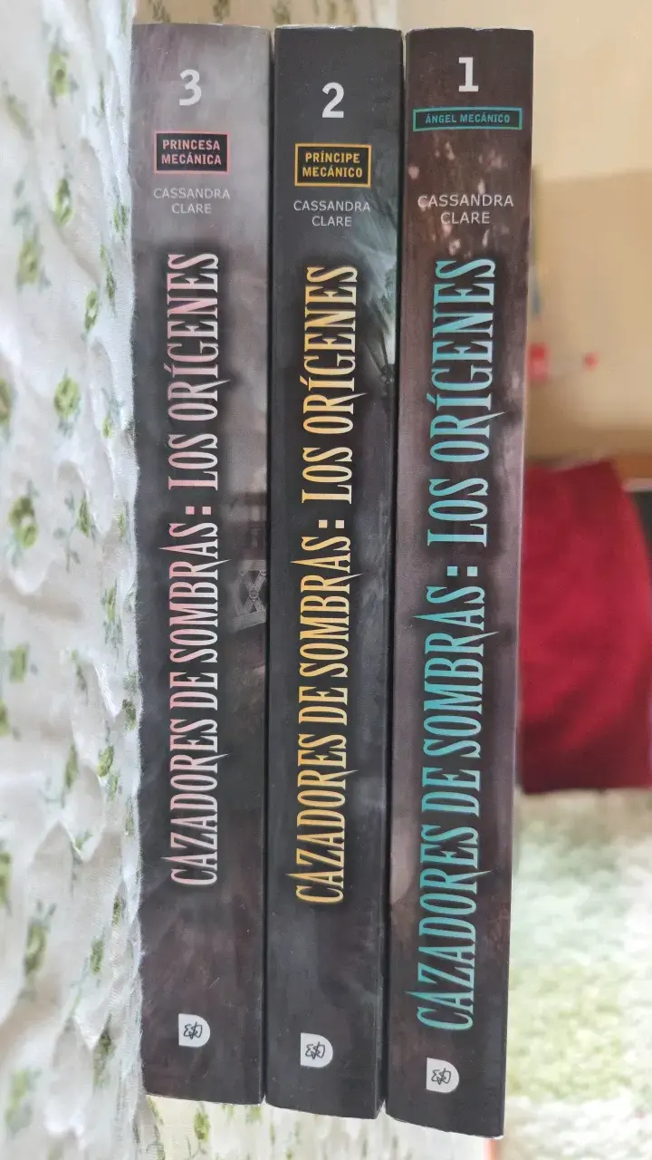 Trilogía Cazadores de Sombras: Los Orígenes de Cassandra Clare - 2