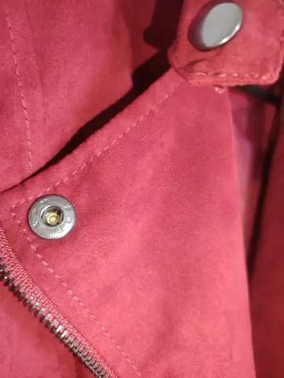 Chaqueta de gamuza roja para mujer - miniatura 5