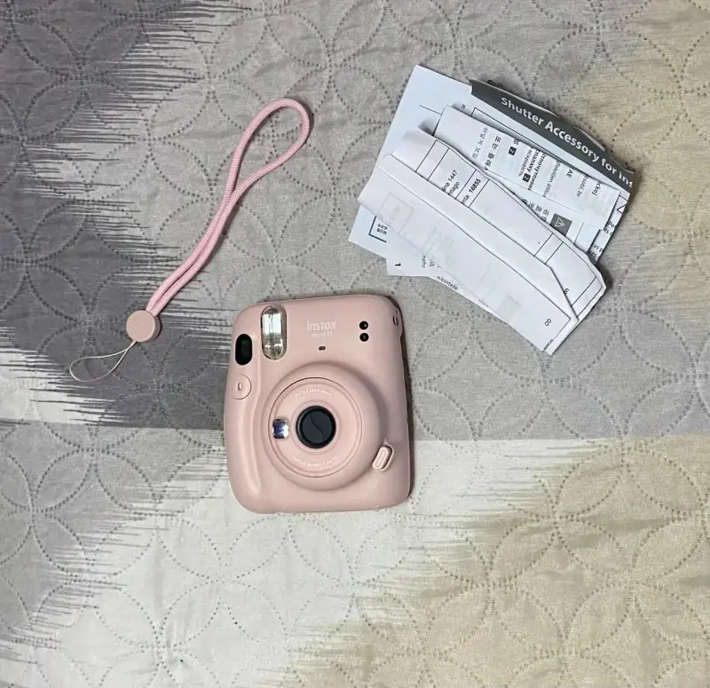 Cámara instantánea Fujifilm Instax Mini 11 rosa - 1
