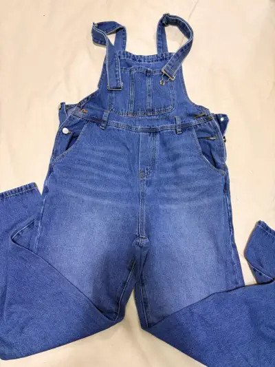 Overol de mezclilla azul para mujer - miniatura 2