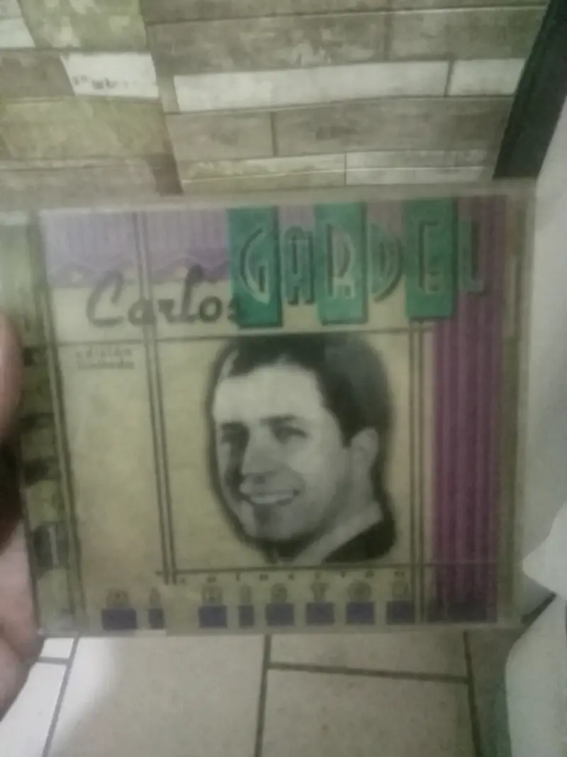 CD de música de Juan Gabriel - Abrázame Muy Fuerte - 2
