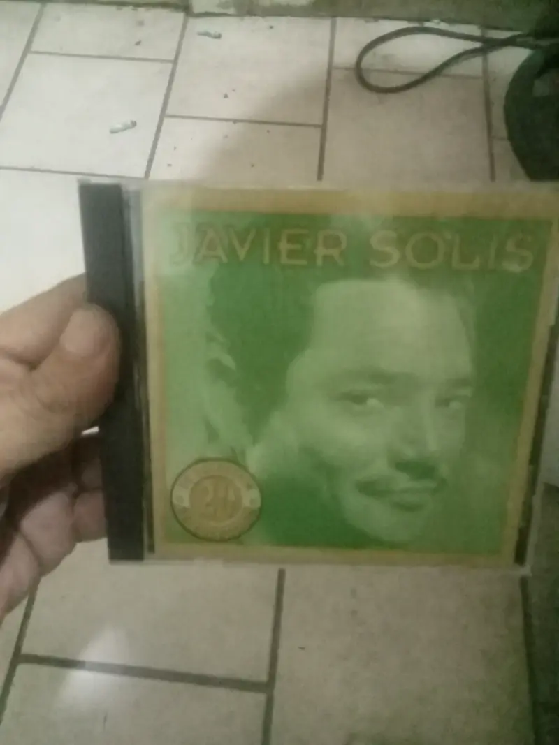 CD de música de Juan Gabriel - Abrázame Muy Fuerte - 4