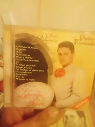 CD de música de Juan Gabriel - Abrázame Muy Fuerte - miniatura 5