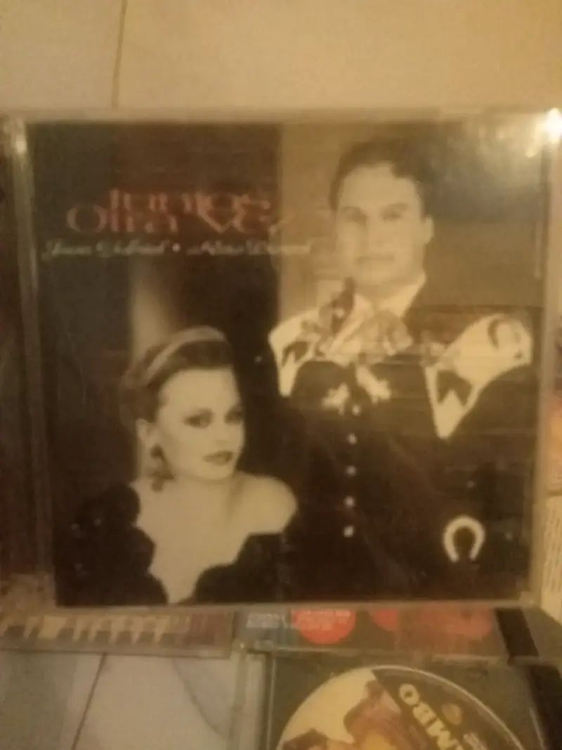 CD de música de Juan Gabriel - Abrázame Muy Fuerte - 6