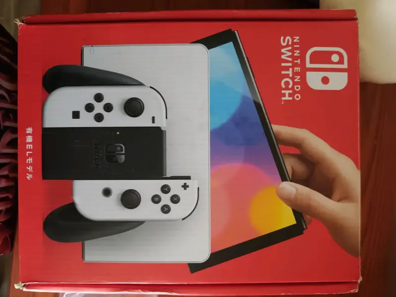 Consola Nintendo Switch OLED con Joy-Con Blancos - 3