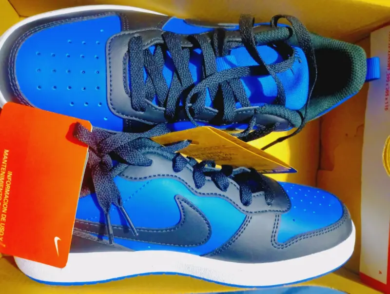 Zapatillas deportivas Nike azul y negro - 2