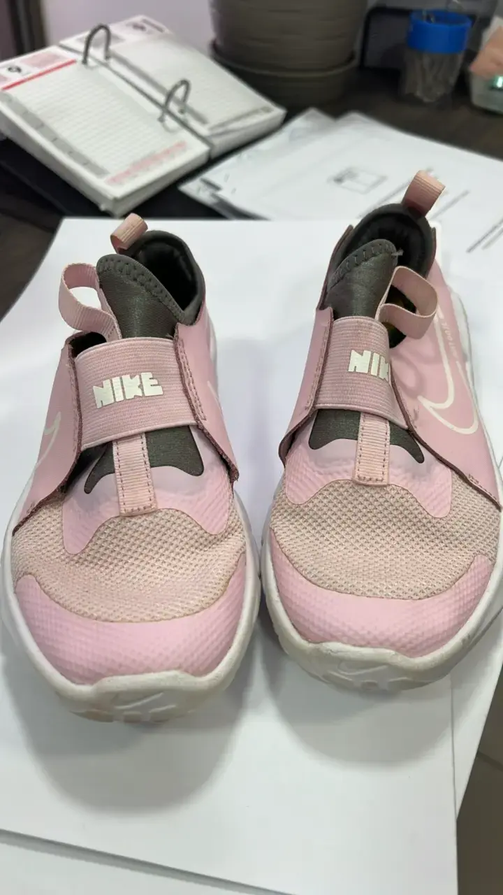 Zapatillas deportivas Nike rosadas para mujer - 1