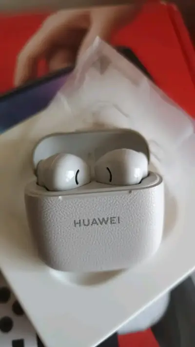 Auriculares Huawei FreeBuds SE 3 con 42h de batería - miniatura 3