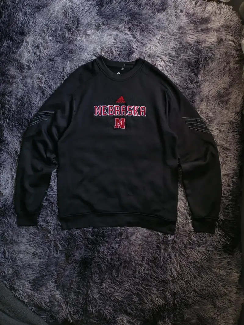 Polerón Adidas Nebraska Negro ClimaWarm - 1