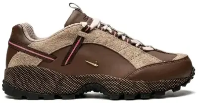 Zapatillas deportivas marrones Nike con detalles en gamuza - miniatura 1
