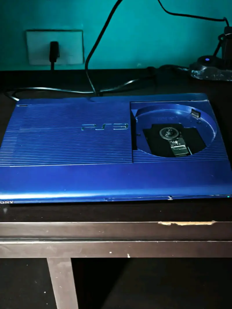 Consola PlayStation 3 Super Slim azul - 2