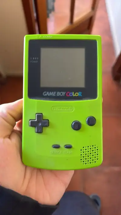 Consola portátil Game Boy Color verde - miniatura 1
