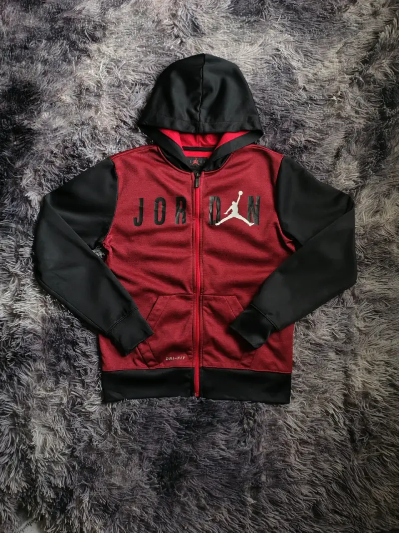 Polerón con capucha Jordan rojo y negro para niños - 6