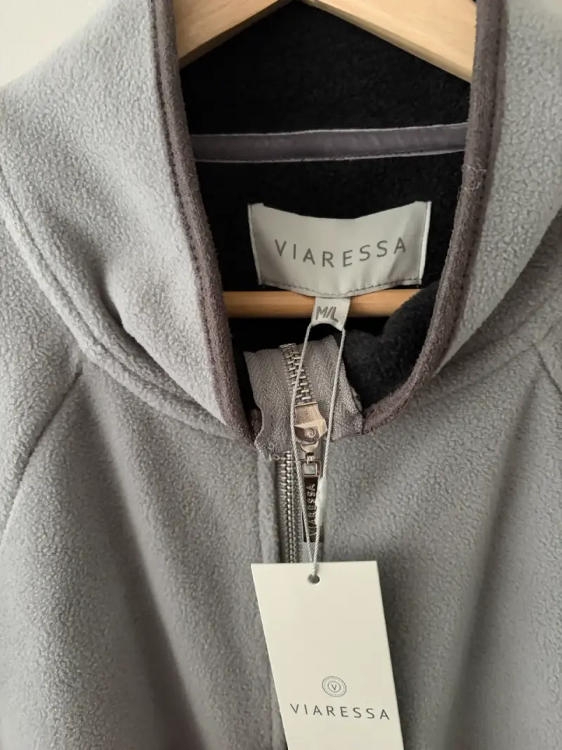 Capa gris con cierre Viaressa talla M/L - 2