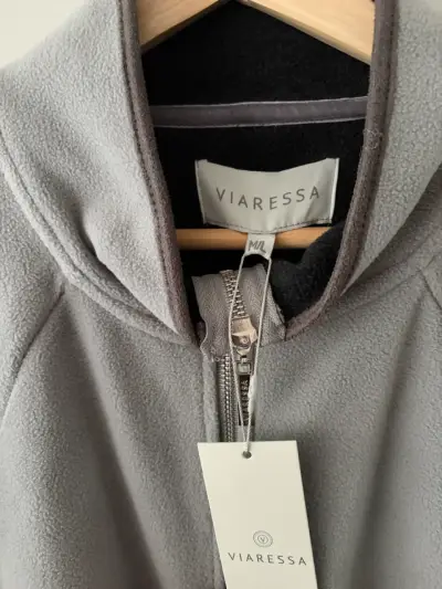 Capa gris con cierre Viaressa talla M/L - miniatura 2