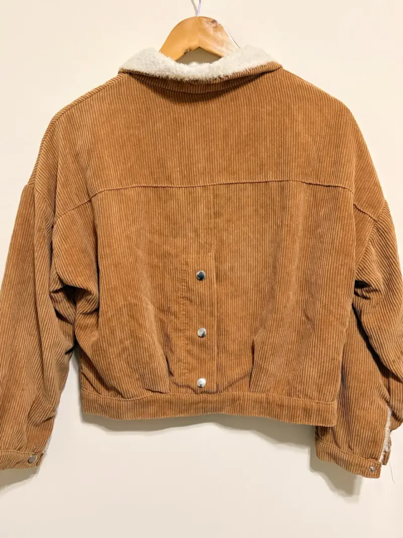 Chaqueta de pana marrón con forro de borrego - 3