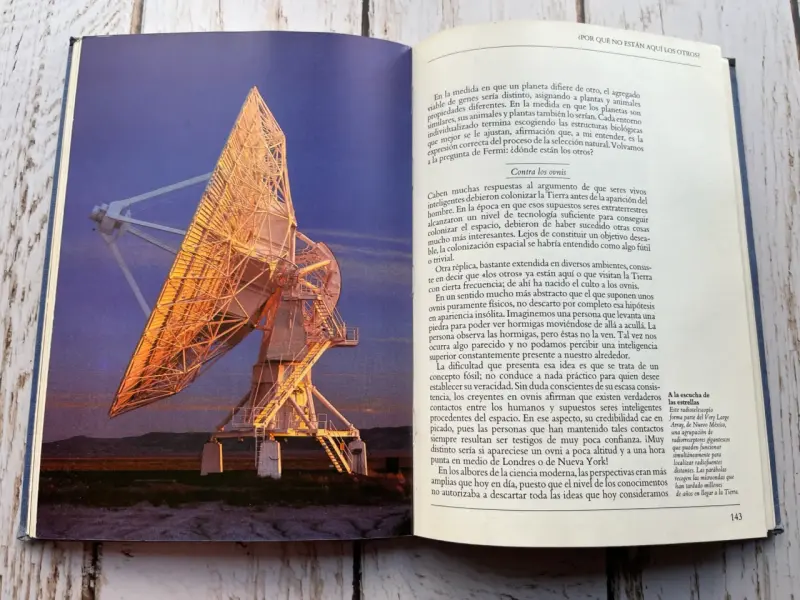 Libro 'El Universo Inteligente' de Fred Hoyle - 6