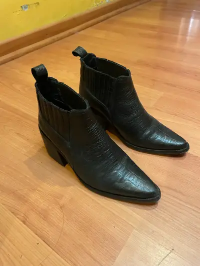 Botines de cuero negro con tacón grueso - miniatura 1