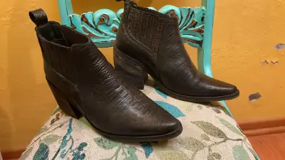 Botines de cuero negro con tacón grueso - miniatura 3