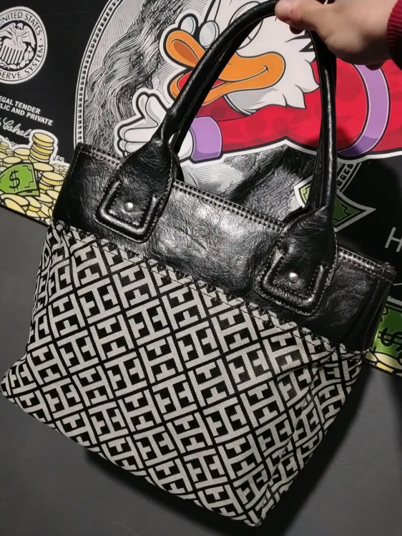 Bolso de mano Tommy Hilfiger estampado geométrico - 2
