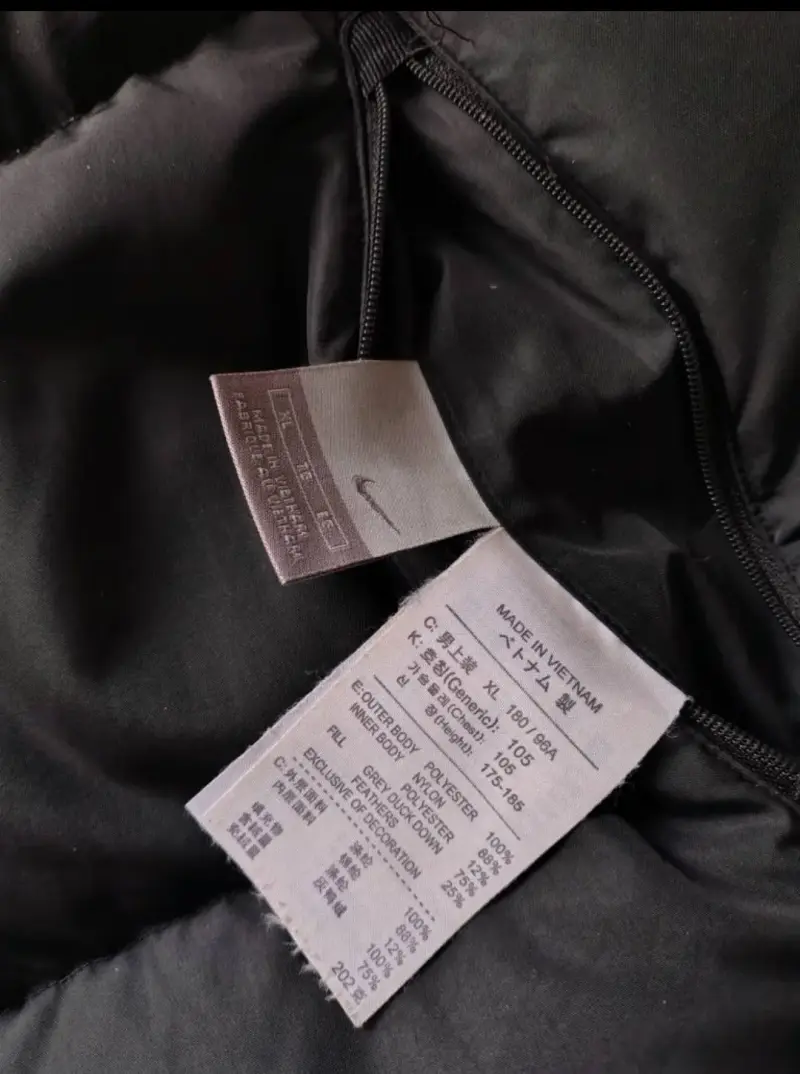 Chaqueta reversible Nike acolchada negra y gris - 6