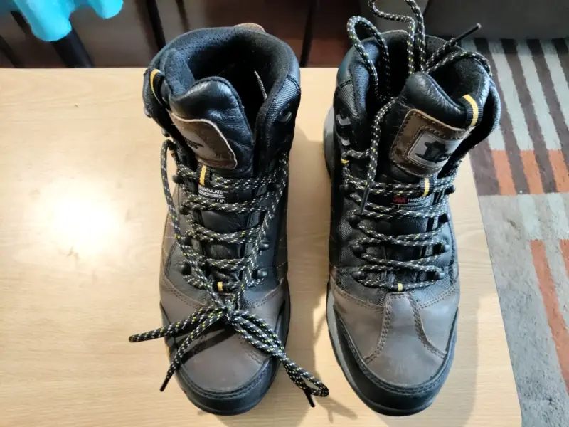 Bototos talla 40 Anticlavo Waterproof, usados - 1
