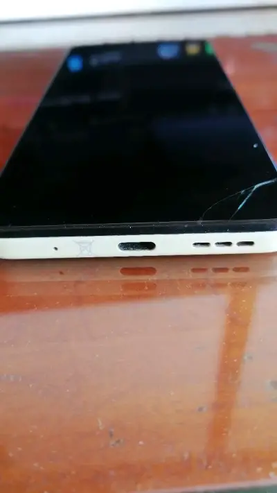 Moto E14 sin porta Tarjeta Sim - miniatura 5