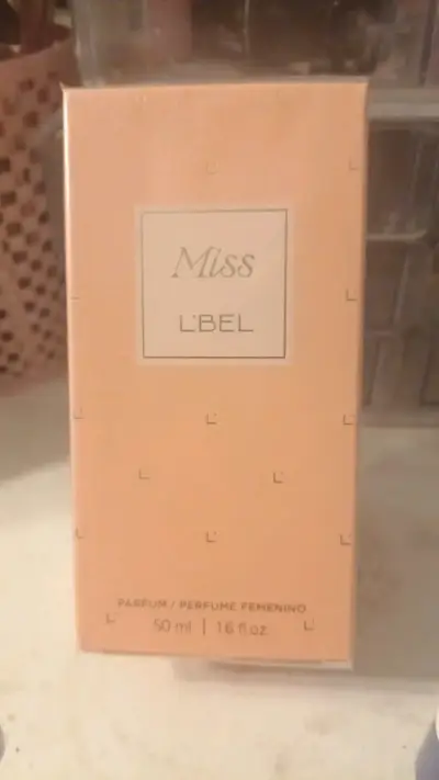 Set de Perfume L'Bel Miss y Maquillaje Avon - miniatura 2