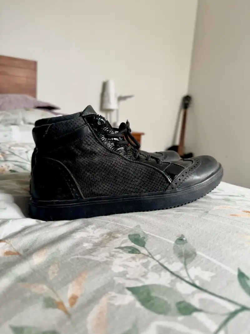 Zapatillas negras cuero Cabal 40 - 3