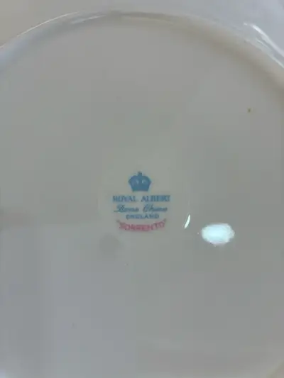 Plato decorativo Royal Albert Sorrento - miniatura 3