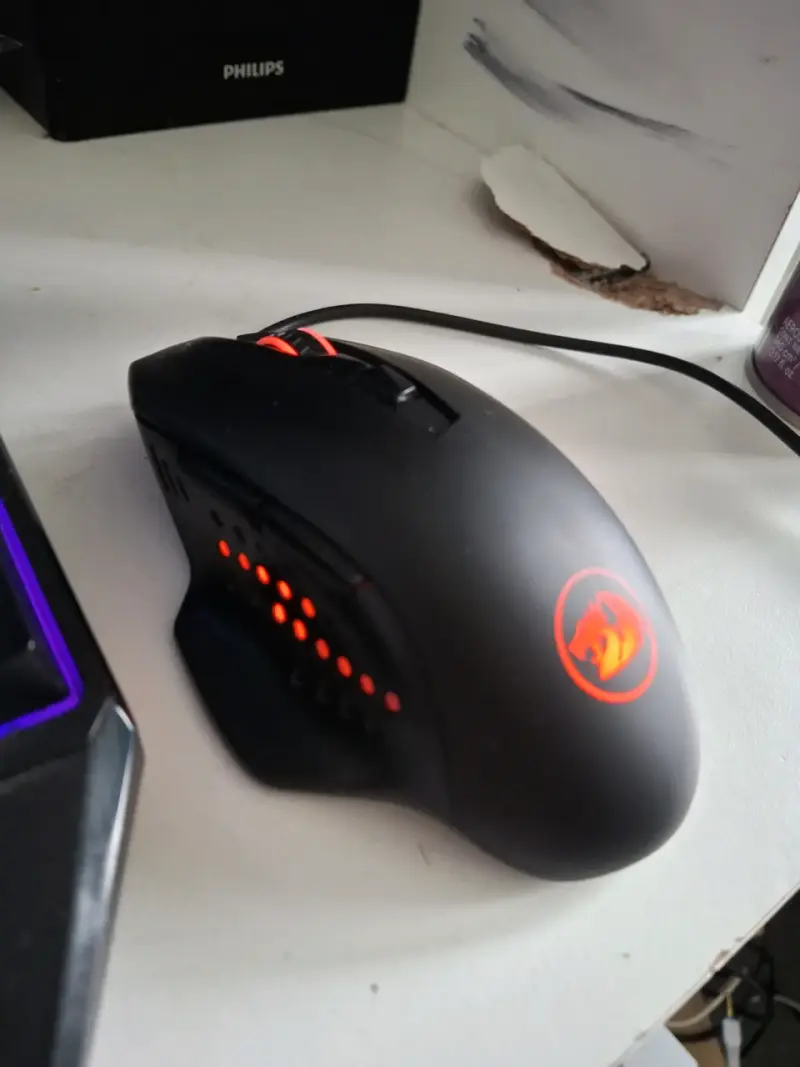 Teclado y mouse gamer retroiluminados Redragon - 2