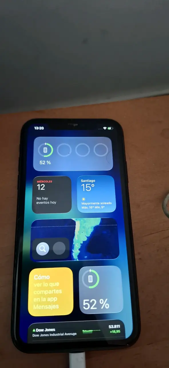iPhone 11 128gb en buen estado con cargador - 2