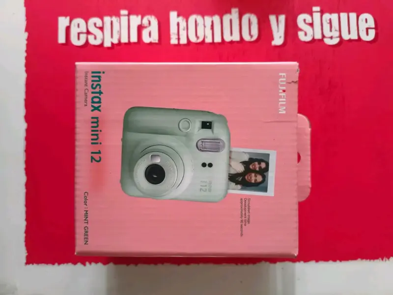 Cámara Instantánea Fujifilm Instax Mini 12 Verde - 2
