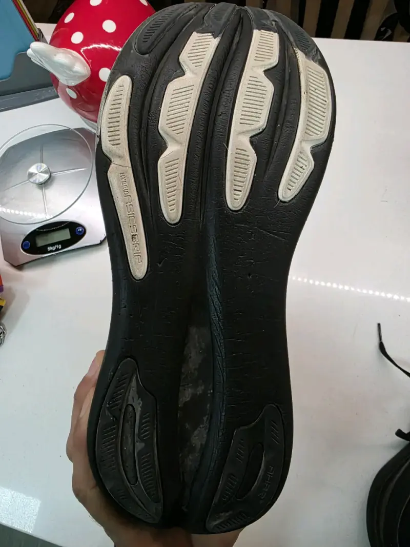 Zapatillas deportivas negras Asics Gel Ninbus 28 - 3