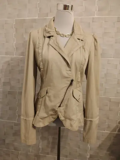 Chaqueta DKNY Y2K peplum beige - miniatura 1