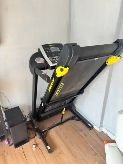 Caminadora eléctrica Best plegable en buen estado - miniatura 2