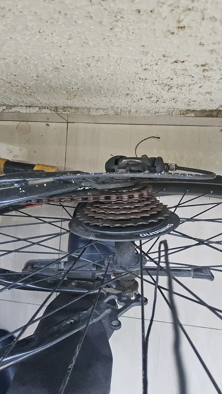 Bicicleta MTB Aro 26 con Cambios Shimano - 3