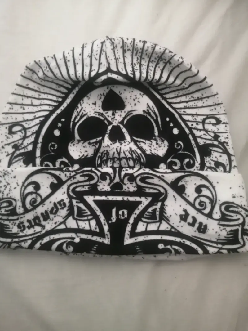 Gorro Beanie Estilo Ace of Spades - 2