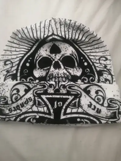 Gorro Beanie Estilo Ace of Spades - miniatura 2