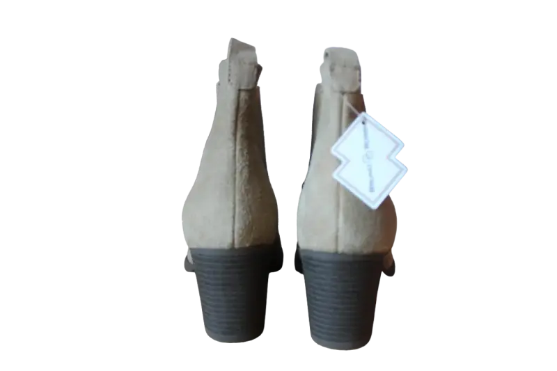 Botines de gamuza beige con tacón - 4