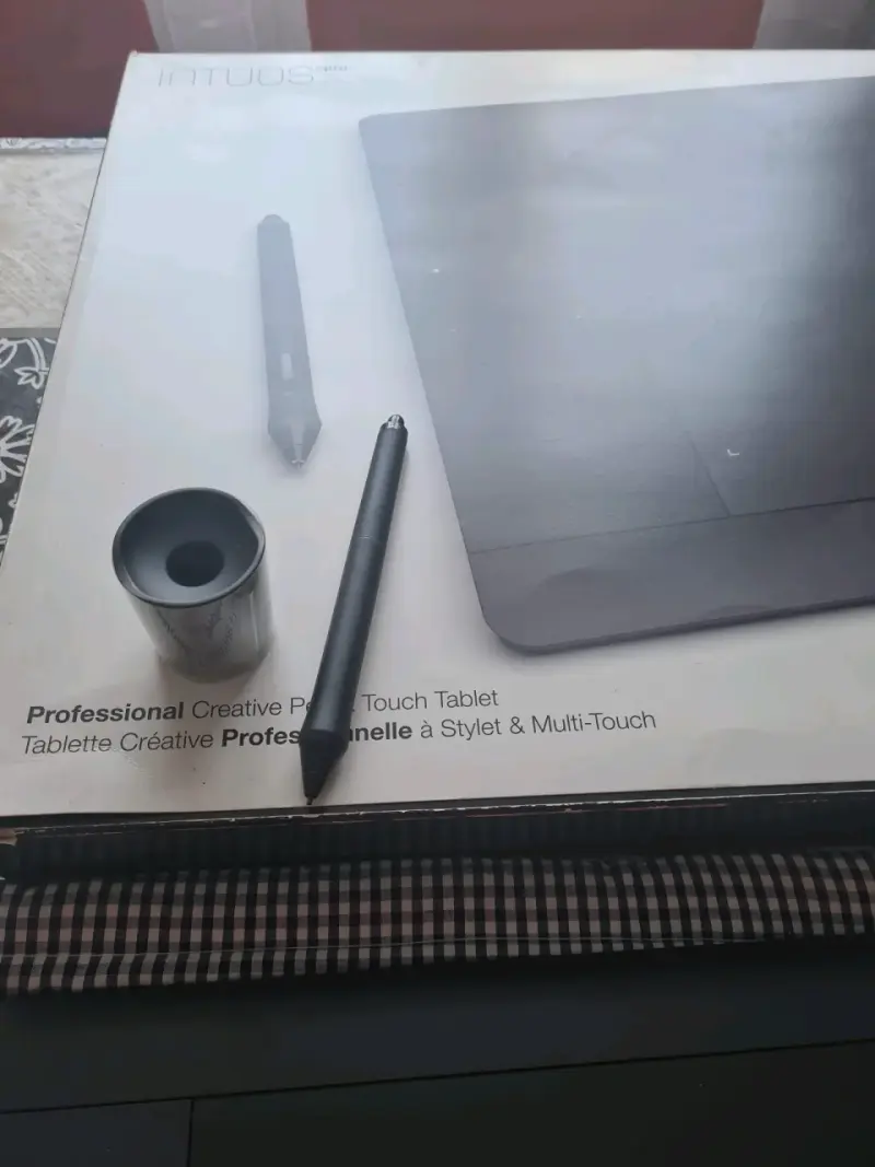 Tableta gráfica Wacom Intuos Pro L con lápiz - 6