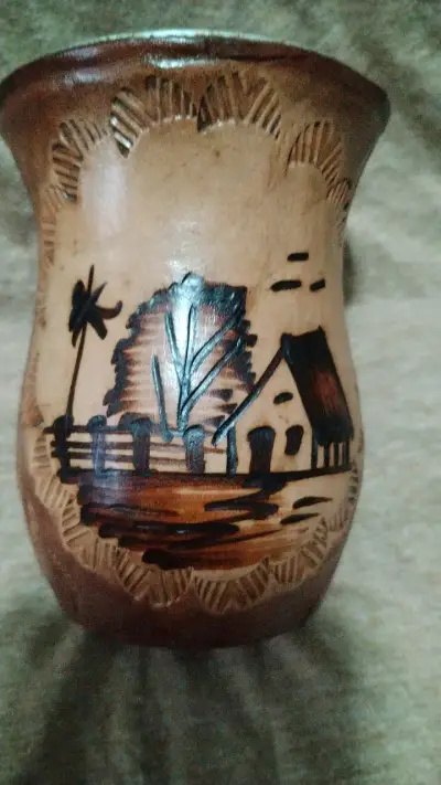 Mate de cerámica artesanal pintado a mano - miniatura 4