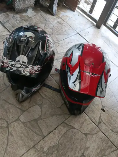 Cascos de moto IBK y CAN con diseño gráfico - miniatura 4