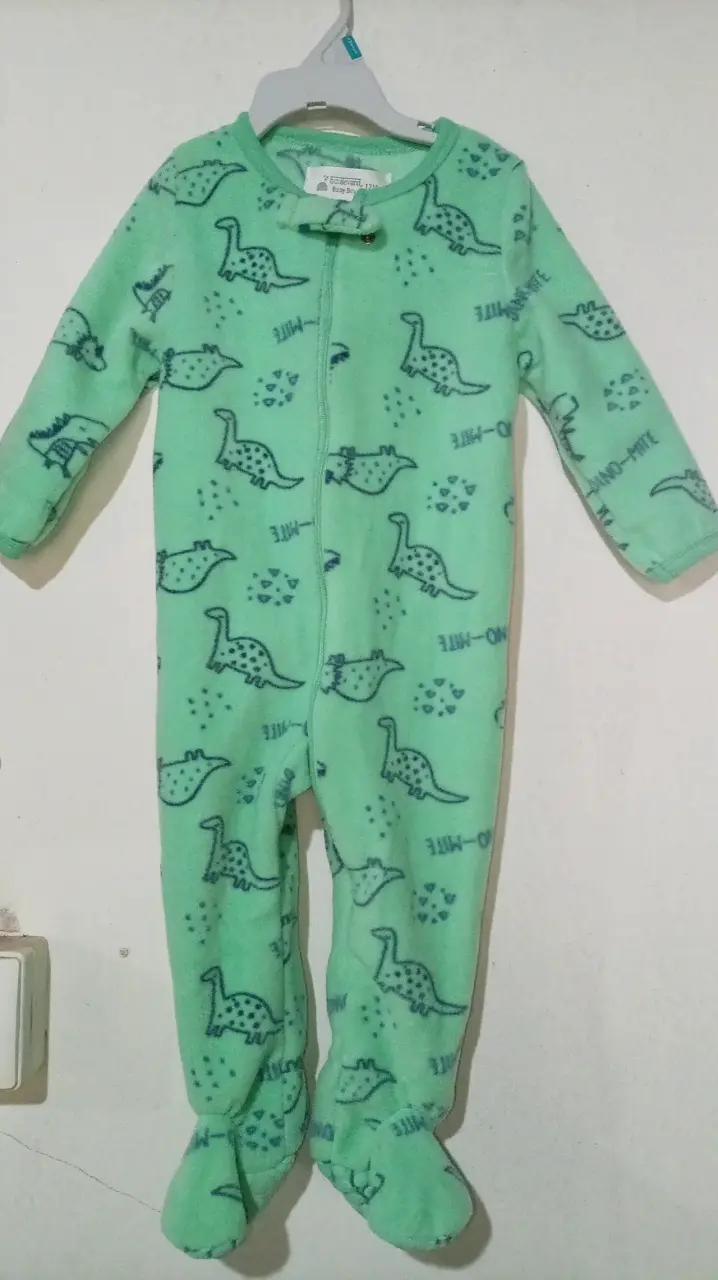 Pijama para bebé con diseño de dinosaurios - 1