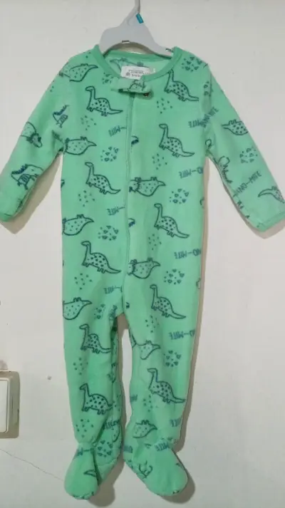 Pijama  para bebé con diseño de dinosaurios - miniatura 1
